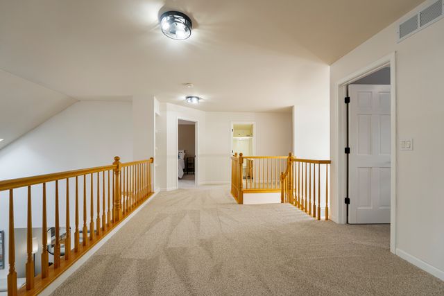 527 Ridgelawn Trail, Batavia, IL 60510