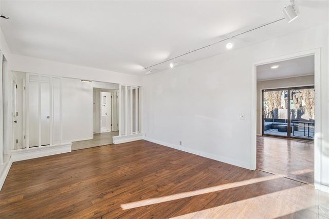 6705 N Barr Avenue, Oklahoma City, OK 73132