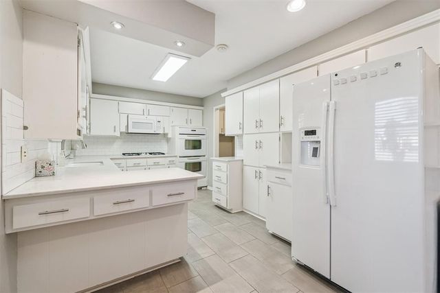 6705 N Barr Avenue, Oklahoma City, OK 73132