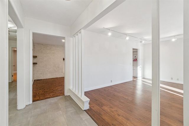 6705 N Barr Avenue, Oklahoma City, OK 73132