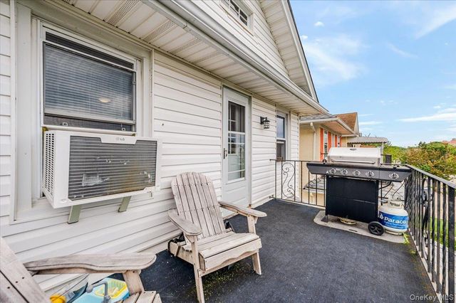 365 W Hudson Street, Long Beach, NY 11561