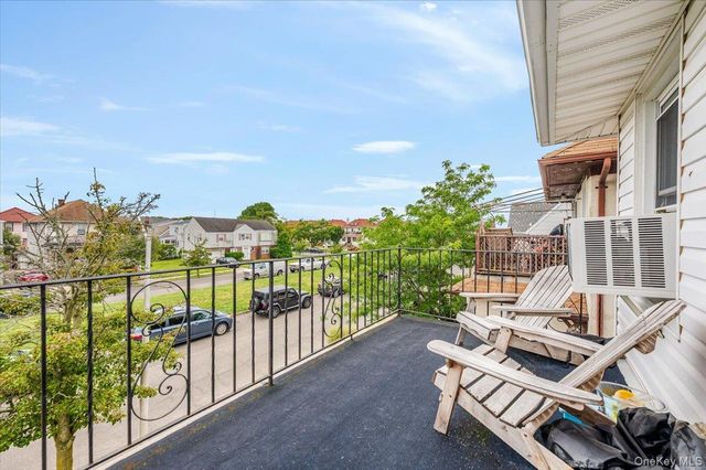 365 W Hudson Street, Long Beach, NY 11561