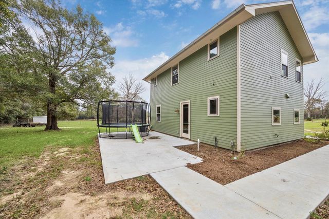 1799 Lilley Yeager Loop S, Cleveland, TX 77328