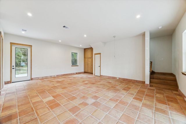 1799 Lilley Yeager Loop S, Cleveland, TX 77328