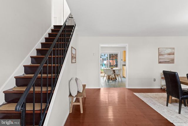 13124 PAVILION LN, Fairfax, VA 22033