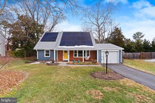 13124 PAVILION LN, Fairfax, VA 22033