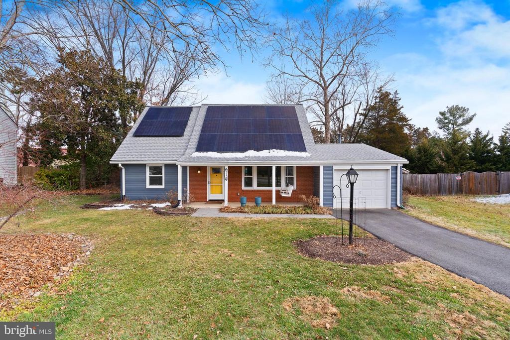 13124 PAVILION LN, Fairfax, VA 22033