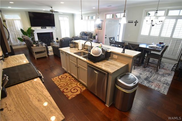 4 Forest Lake Drive, Tuscaloosa, AL 35401