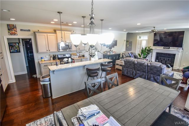 4 Forest Lake Drive, Tuscaloosa, AL 35401