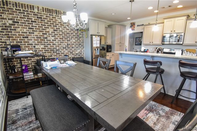 4 Forest Lake Drive, Tuscaloosa, AL 35401