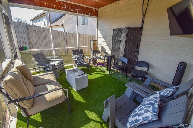 4 Forest Lake Drive, Tuscaloosa, AL 35401