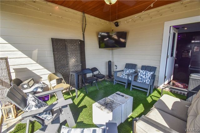 4 Forest Lake Drive, Tuscaloosa, AL 35401