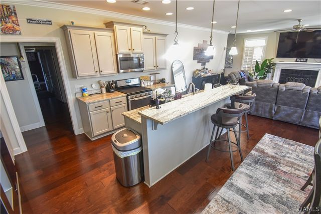 4 Forest Lake Drive, Tuscaloosa, AL 35401