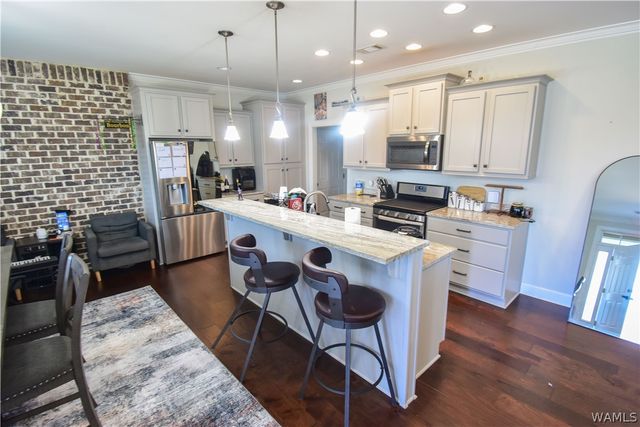 4 Forest Lake Drive, Tuscaloosa, AL 35401