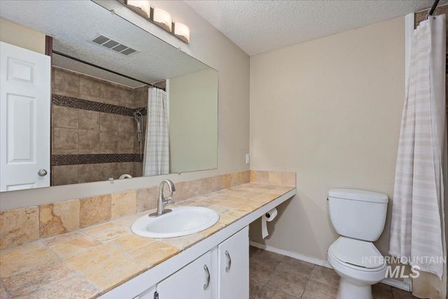 568 Baker Street, Twin Falls, ID 83301