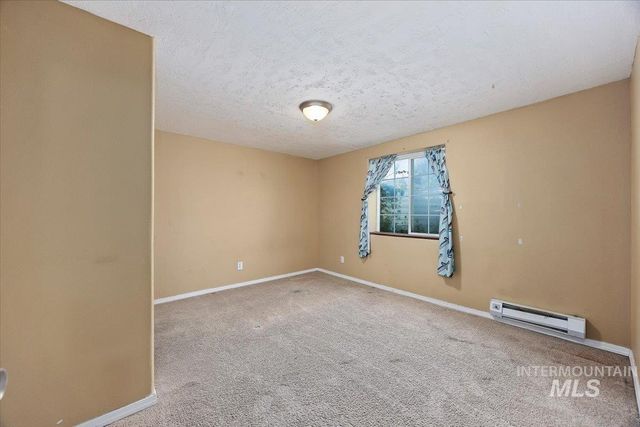 568 Baker Street, Twin Falls, ID 83301