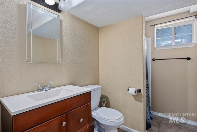 568 Baker Street, Twin Falls, ID 83301