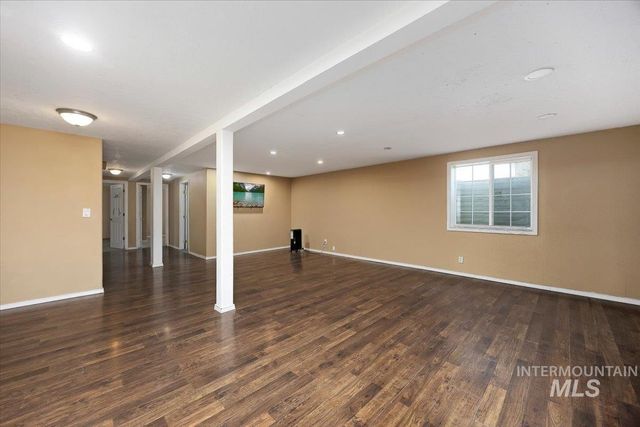 568 Baker Street, Twin Falls, ID 83301