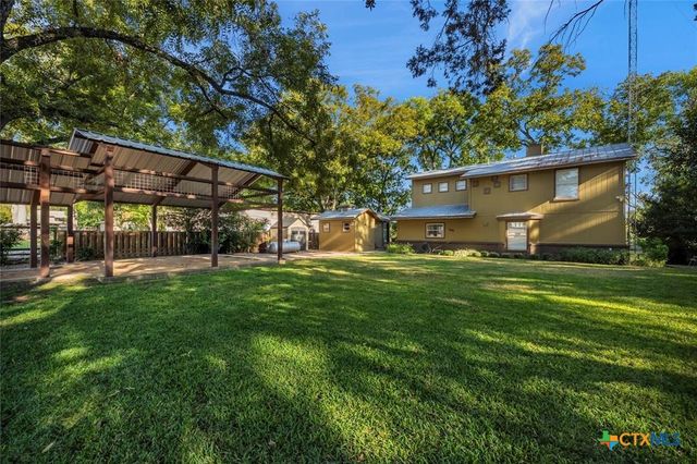 1100 Long Mountain Drive, Burnet, TX 78611