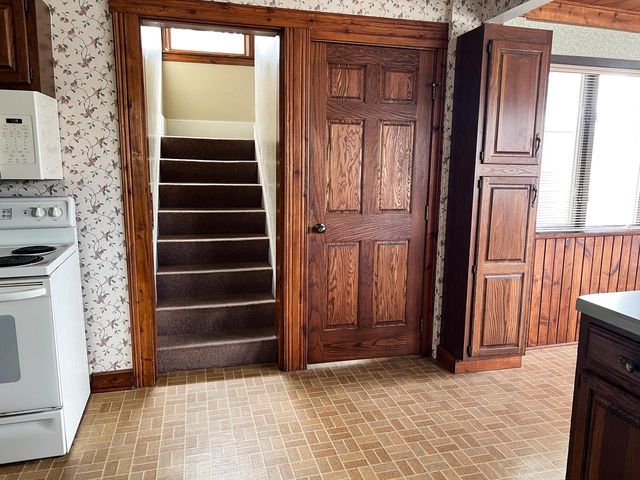 2126 Market STREET, La Crosse, WI 54601