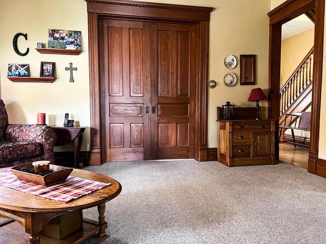 2126 Market STREET, La Crosse, WI 54601