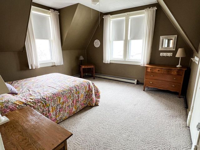 2126 Market STREET, La Crosse, WI 54601