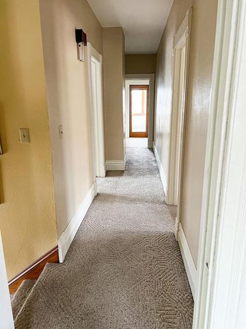 2126 Market STREET, La Crosse, WI 54601