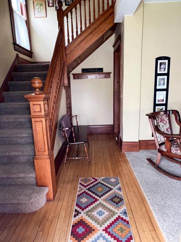 2126 Market STREET, La Crosse, WI 54601