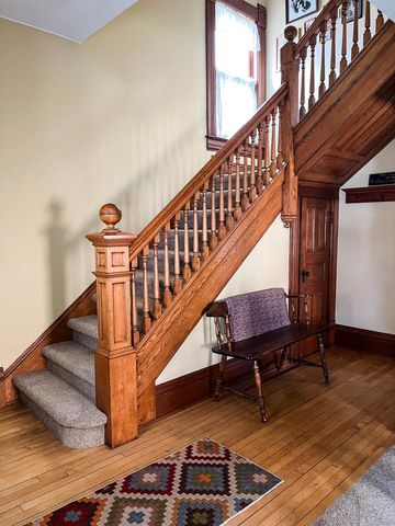 2126 Market STREET, La Crosse, WI 54601