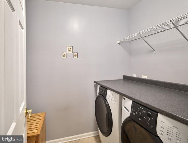 28 WOODBRIDGE DR, Doylestown, PA 18901
