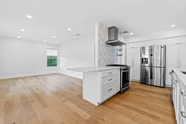 1701 Brentwood ST, Austin, TX 78757