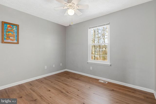 7995 STONE HAVEN DR, Glen Burnie, MD 21060