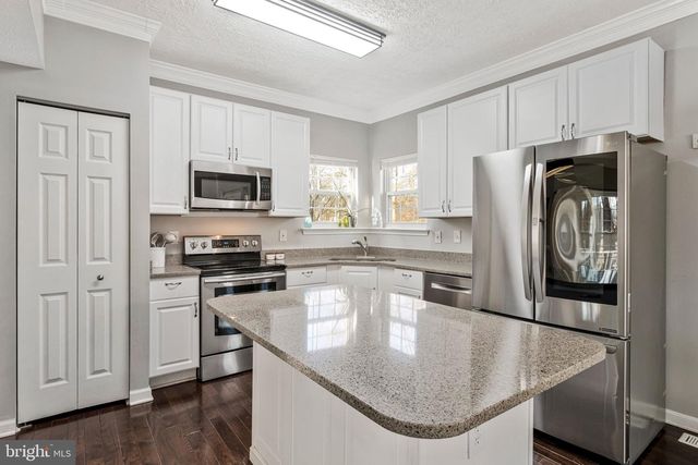 7995 STONE HAVEN DR, Glen Burnie, MD 21060