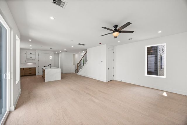 1424 W 23rd Street C, Houston, TX 77008