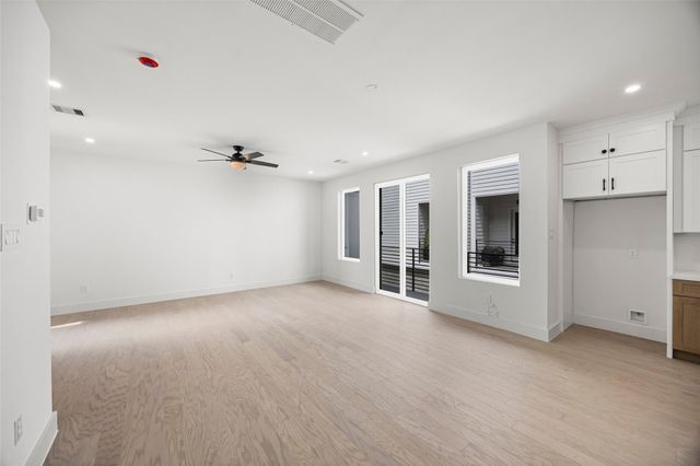 1424 W 23rd Street C, Houston, TX 77008