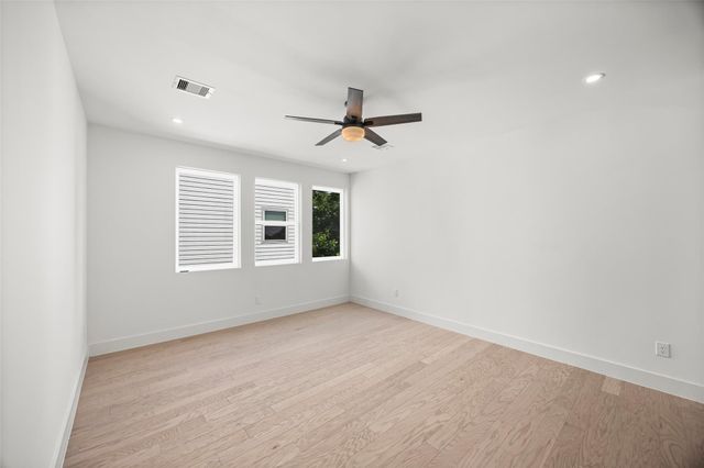 1424 W 23rd Street C, Houston, TX 77008