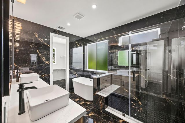 1424 W 23rd Street C, Houston, TX 77008