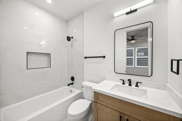 1424 W 23rd Street C, Houston, TX 77008