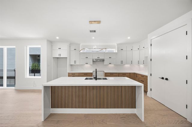 1424 W 23rd Street C, Houston, TX 77008