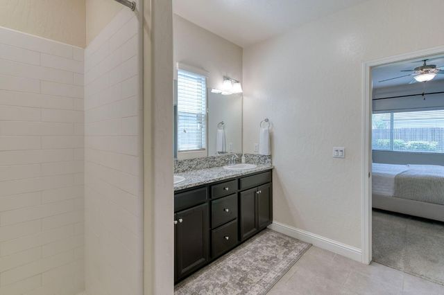 616 Expedition Way, Madera, CA 93636