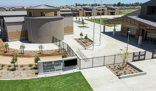 616 Expedition Way, Madera, CA 93636