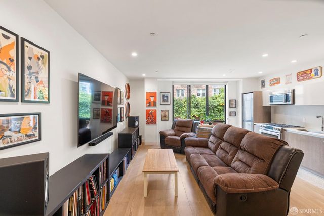 832 Sutter Street 304, San Francisco, CA 94109