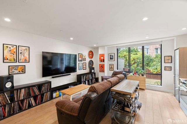 832 Sutter Street 304, San Francisco, CA 94109