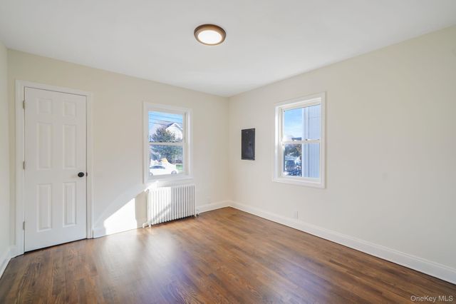 470 Miller Avenue, Freeport, NY 11520