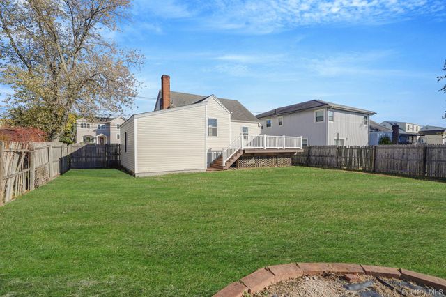 470 Miller Avenue, Freeport, NY 11520