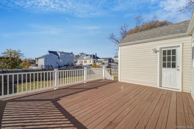 470 Miller Avenue, Freeport, NY 11520