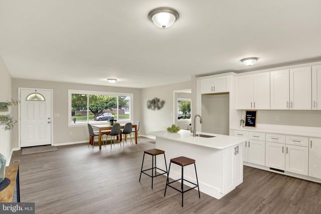 1331 S DUKE ST, Palmyra, PA 17078