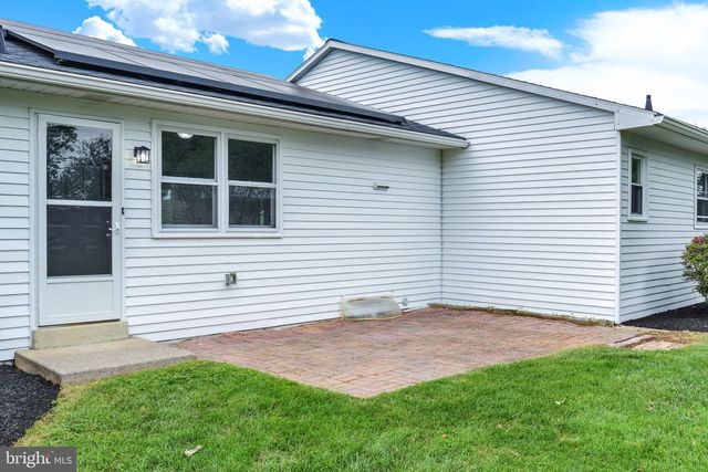 1331 S DUKE ST, Palmyra, PA 17078