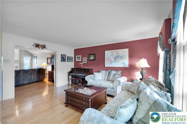 3755 Lindy Drive, North Whitehall Twp, PA 18069