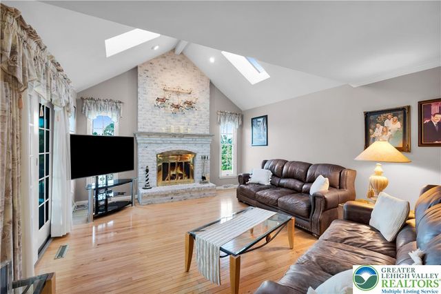 3755 Lindy Drive, North Whitehall Twp, PA 18069